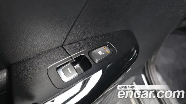 Kia Sportage The Bold 2018 — Photo 28/31