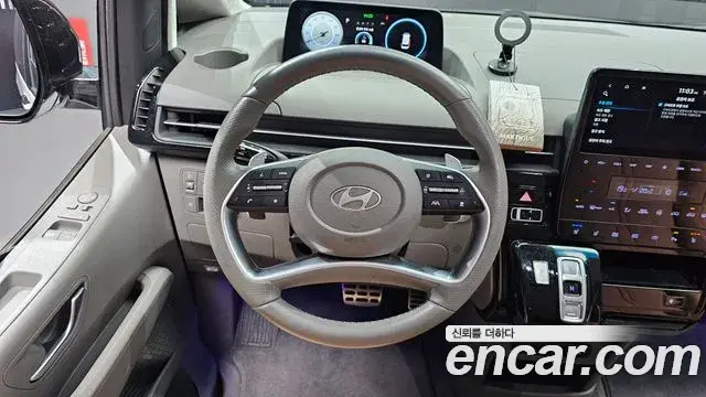 Hyundai Staria 2024 — Фото 12/20