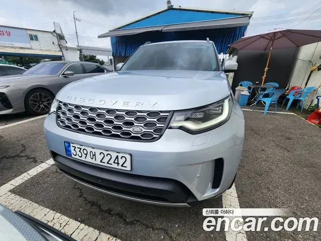 Land Rover Discovery 5 2023 — ფოტო 1/20
