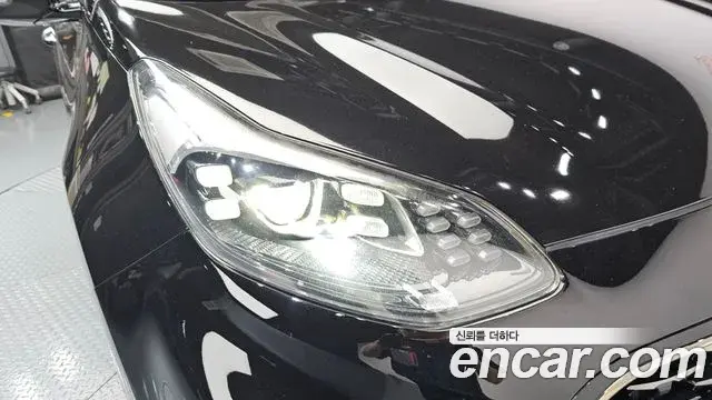 Kia Sportage The Bold 2019 — Şəkil 23/33