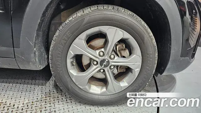 Kia Seltos 2023 — Photo 11/20