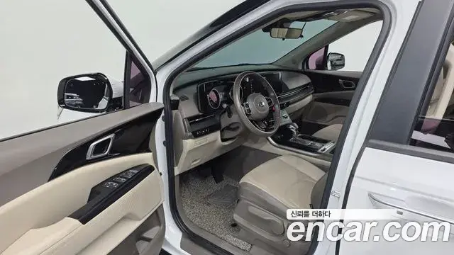 Kia Carnival 2021 — Photo 16/30