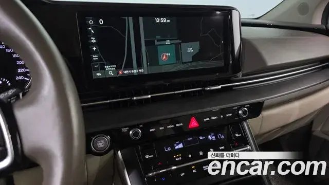 Kia Carnival 2021 — Photo 29/30