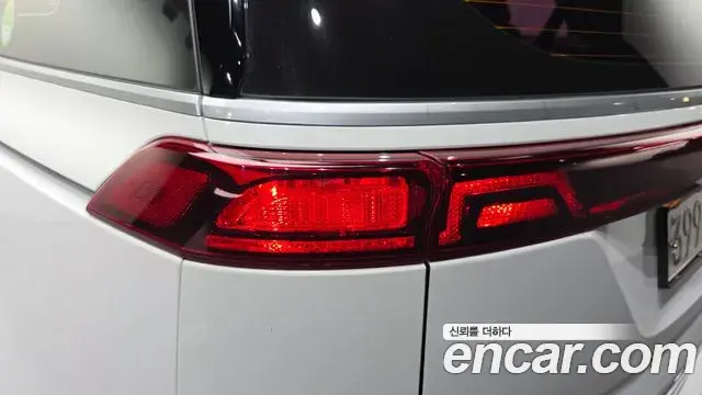 Kia Carnival 2021 — Photo 30/30
