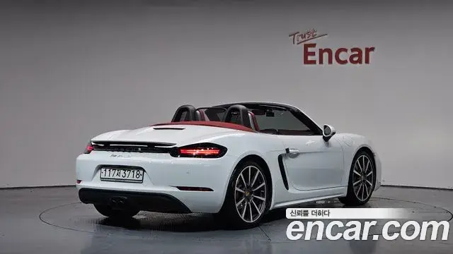 Porsche 718 Boxster 2019 — Şəkil 30/33