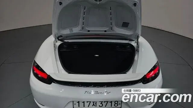 Porsche 718 Boxster 2019 — Şəkil 12/33