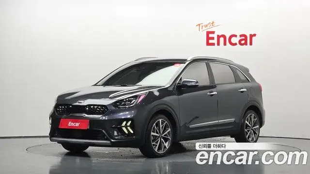 Kia Niro 2019 — Şəkil 23/30