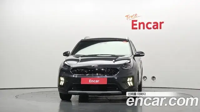 Kia Niro 2019 — Şəkil 1/30