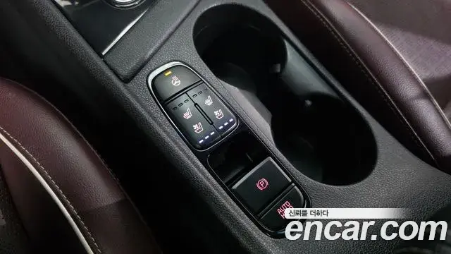 Kia Niro 2019 — Şəkil 15/30