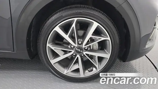 Kia Niro 2019 — Şəkil 6/30