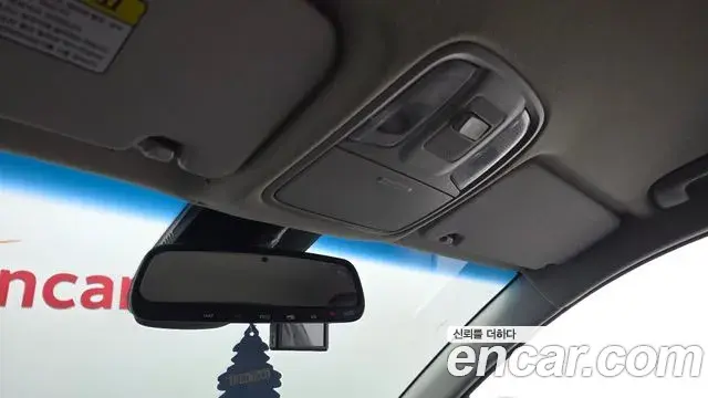 Kia Niro 2019 — Şəkil 20/30