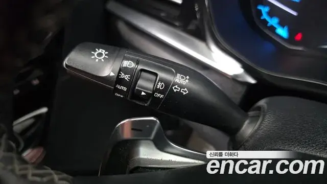 Kia Niro 2019 — Şəkil 30/30