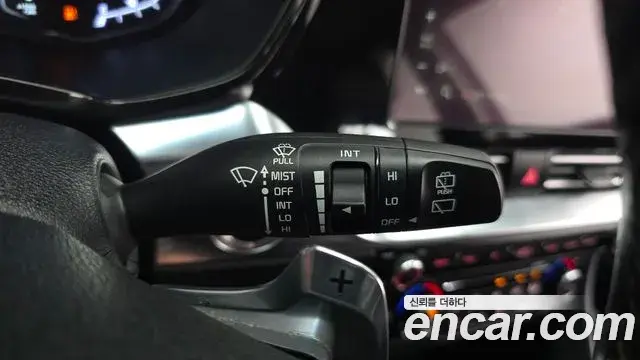 Kia Niro 2019 — Şəkil 17/30