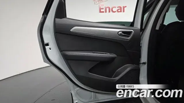 Renault Samsung XM3 2023 — ფოტო 4/34