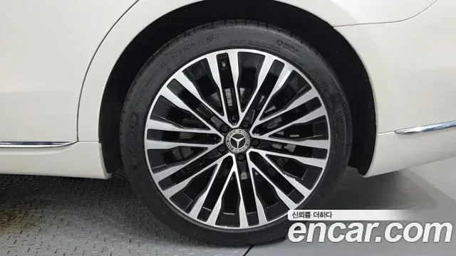 Mercedes-Benz S-Class 2022 — ფოტო 1/35