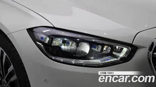 Mercedes-Benz S-Class 2022 — ფოტო 11/35