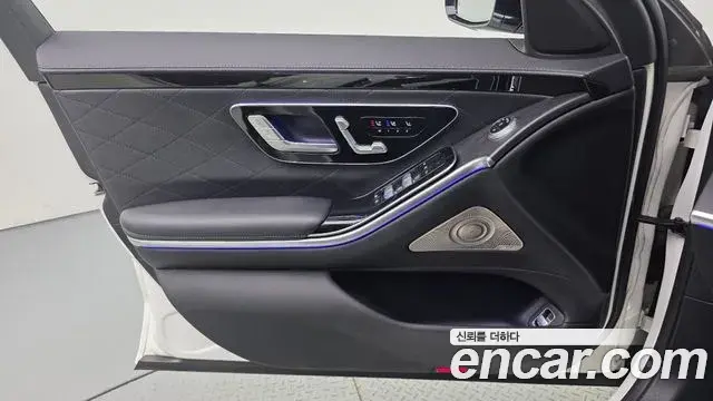 Mercedes-Benz S-Class 2022 — ფოტო 26/35
