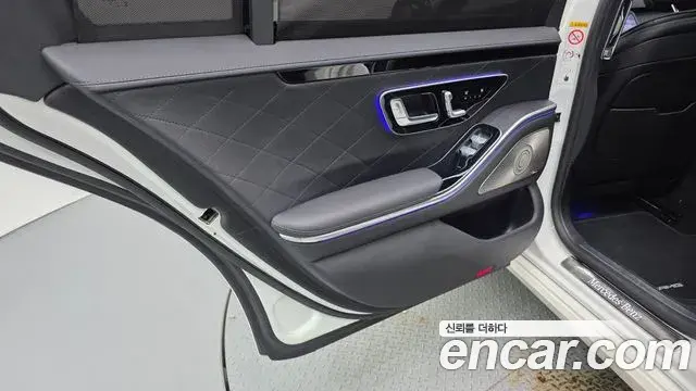 Mercedes-Benz S-Class 2022 — ფოტო 19/35
