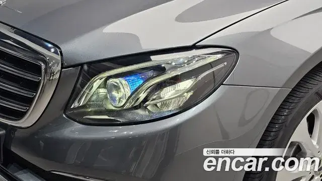 Mercedes-Benz E-Class 2019 — Şəkil 22/32