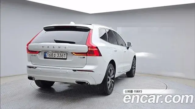 Volvo XC60 2019 — Şəkil 11/20