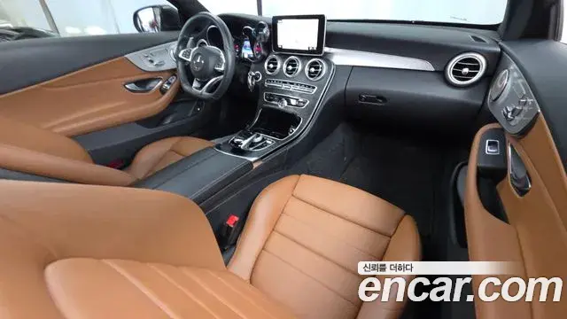 Mercedes-Benz C-Class 2018 — Photo 9/33