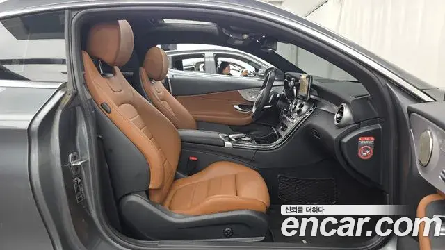 Mercedes-Benz C-Class 2018 — Photo 33/33