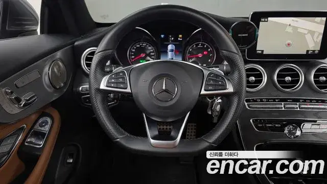Mercedes-Benz C-Class 2018 — Photo 2/33