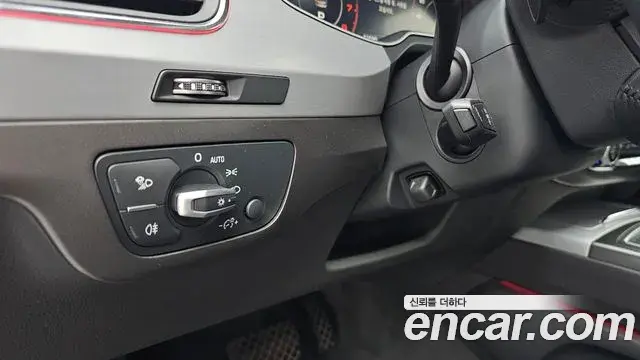 Audi Q7 2019 — Şəkil 9/31