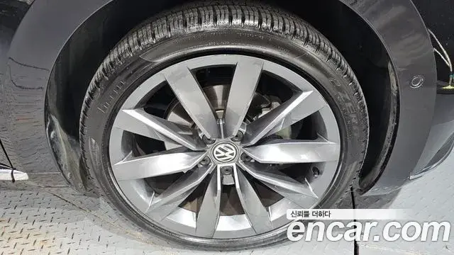 Volkswagen Arteon 2020 — Şəkil 19/35