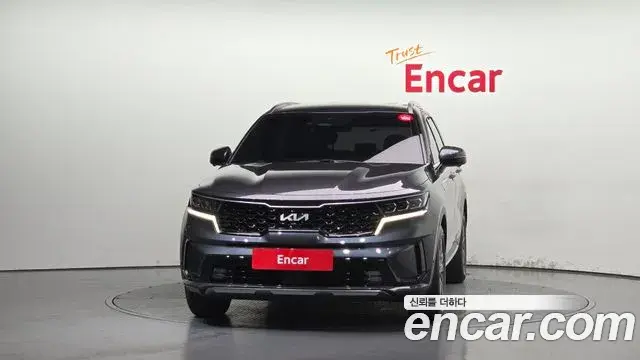 Kia Sorento 2022 — Фото 3/20
