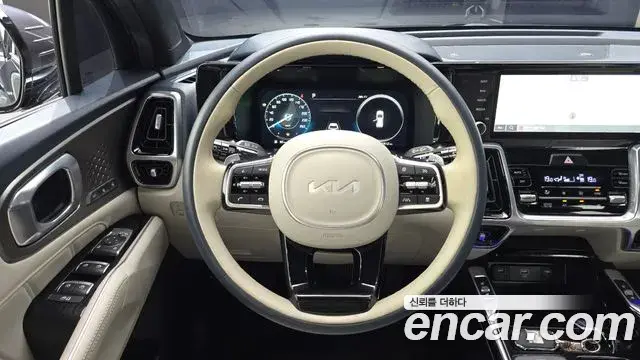 Kia Sorento 2022 — Фото 16/20