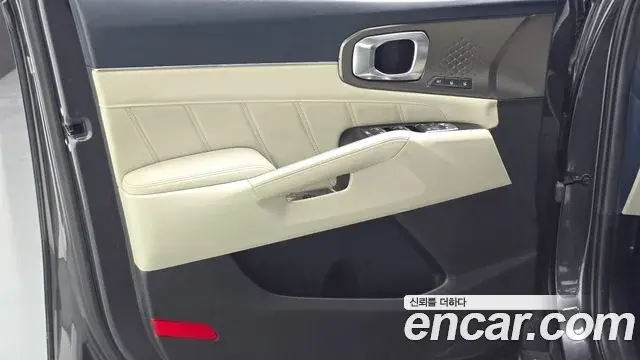 Kia Sorento 2022 — Photo 22/41