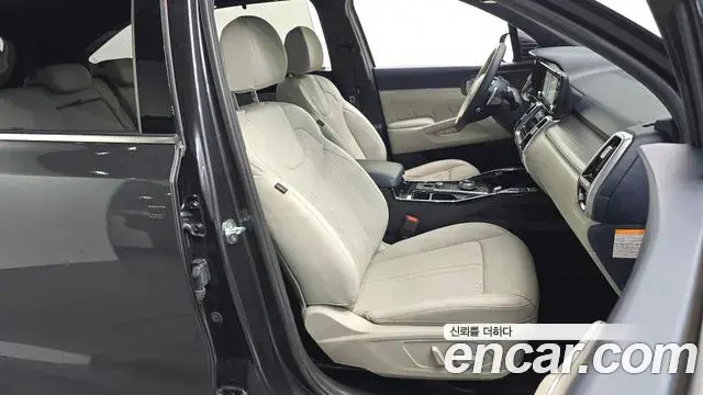 Kia Sorento 2022 — Photo 32/41