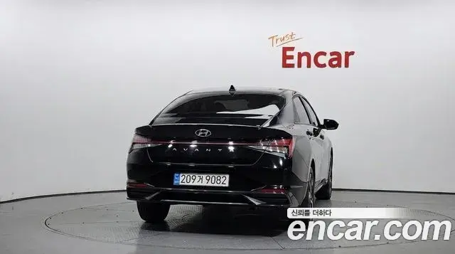 Hyundai The New Avante Hybrid 2023 — Photo 4/20