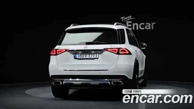 Mercedes-Benz GLE-Class 2021 — Фото 4/20