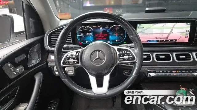 Mercedes-Benz GLE-Class 2021 — Фото 13/20