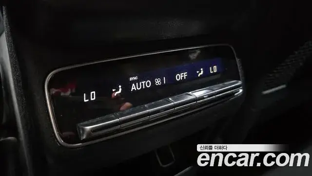 Mercedes-Benz GLE-Class 2021 — Photo 31/32