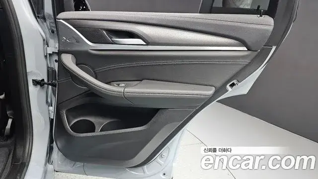 BMW X4 2024 — ფოტო 28/35