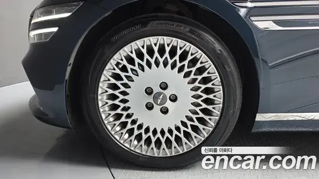 Genesis G80 2021 — Şəkil 16/35