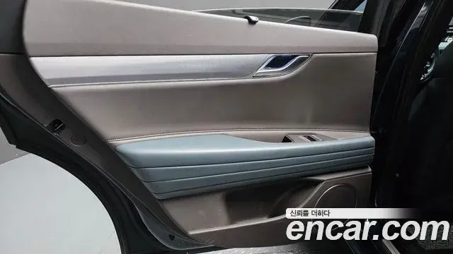 Genesis G80 2021 — Şəkil 30/35