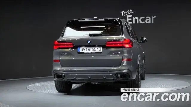 BMW X5 2025 — ფოტო 1/33