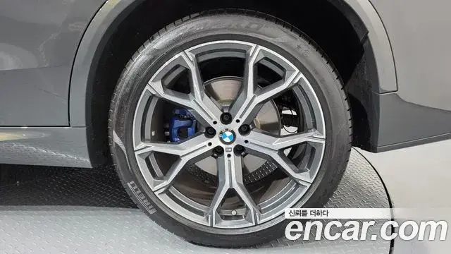 BMW X5 2025 — ფოტო 10/33