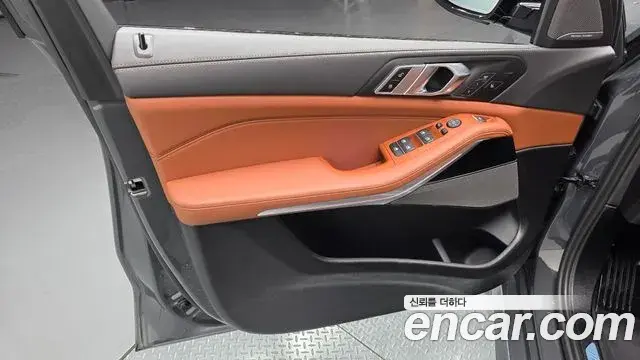 BMW X5 2025 — ფოტო 31/33