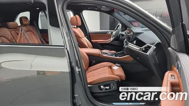 BMW X5 2025 — ფოტო 33/33