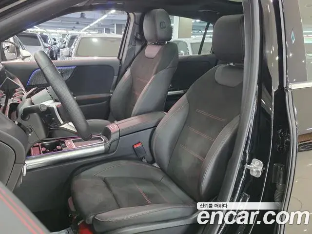 Mercedes-Benz GLA-Class 2025 — Фото 9/18