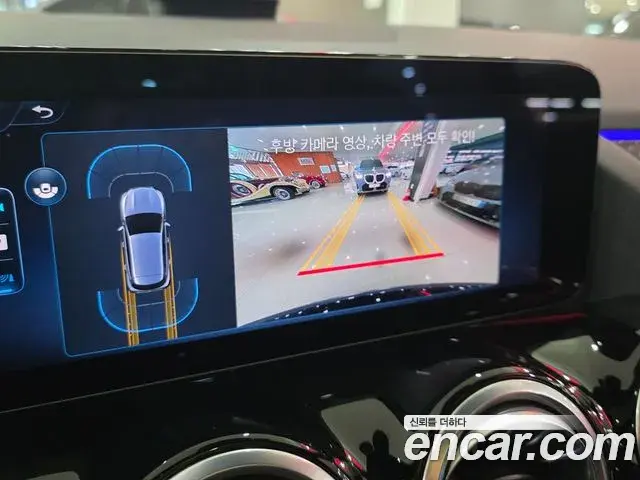 Mercedes-Benz GLA-Class 2025 — Фото 15/18