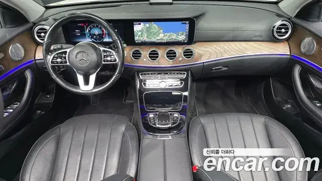 Mercedes-Benz E-Class 2018 — Фото 7/20