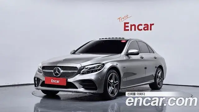 Mercedes-Benz C-Class 2020 — ფოტო 7/35
