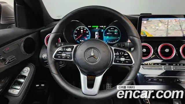 Mercedes-Benz C-Class 2020 — ფოტო 32/35