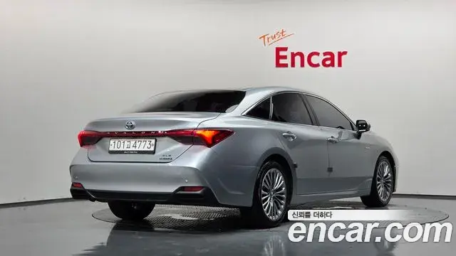 Toyota Avalon 2019 — Şəkil 26/30